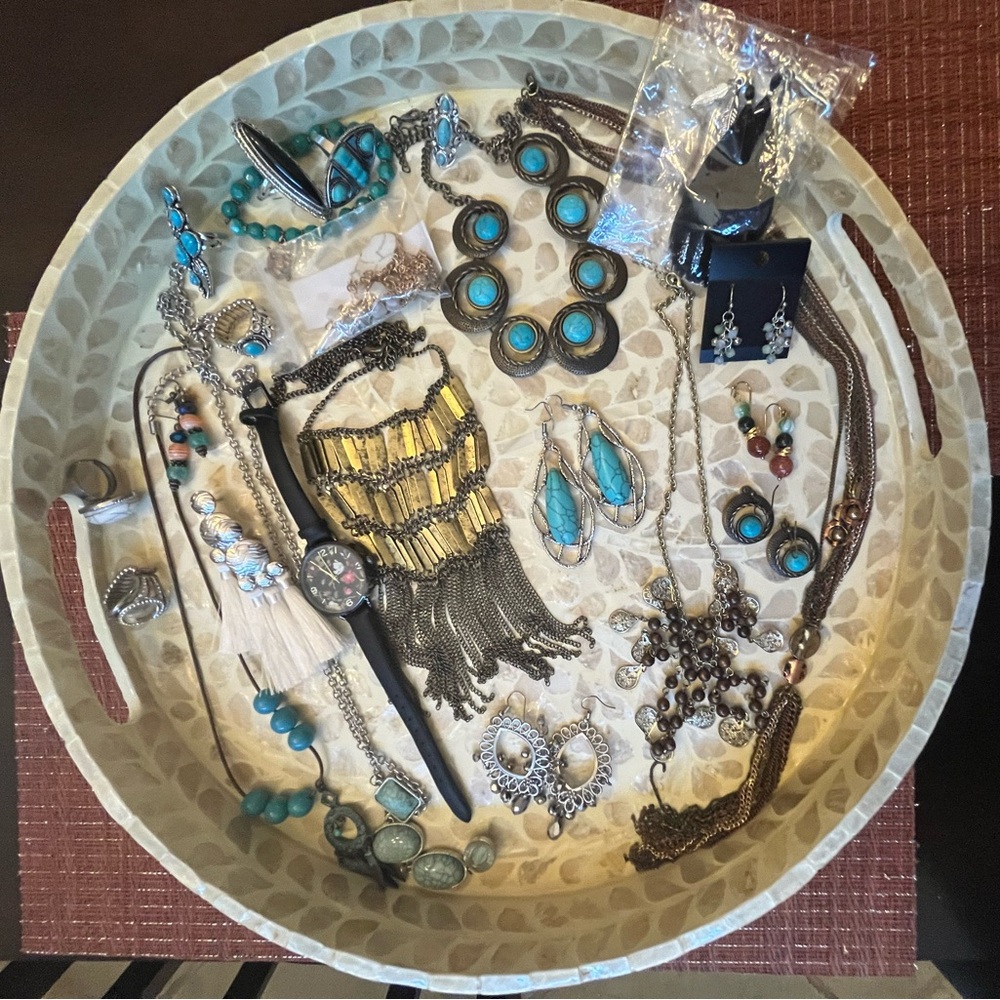 Lot of Jewelry